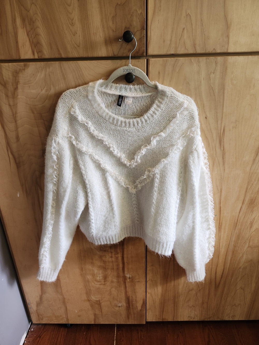 White Women's Textured Crewneck Sweater - Unbranded